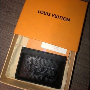 Louis Vuitton Supreme card holder